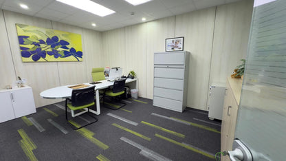 Oficina de Lujo FULL Amoblada en Renta – Santa María Business District