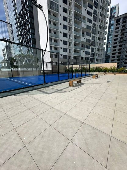 Alquiler Apartamento PH White Tower, Avenida Balboa | 139 m², 2 Recámaras, Vista al Mar