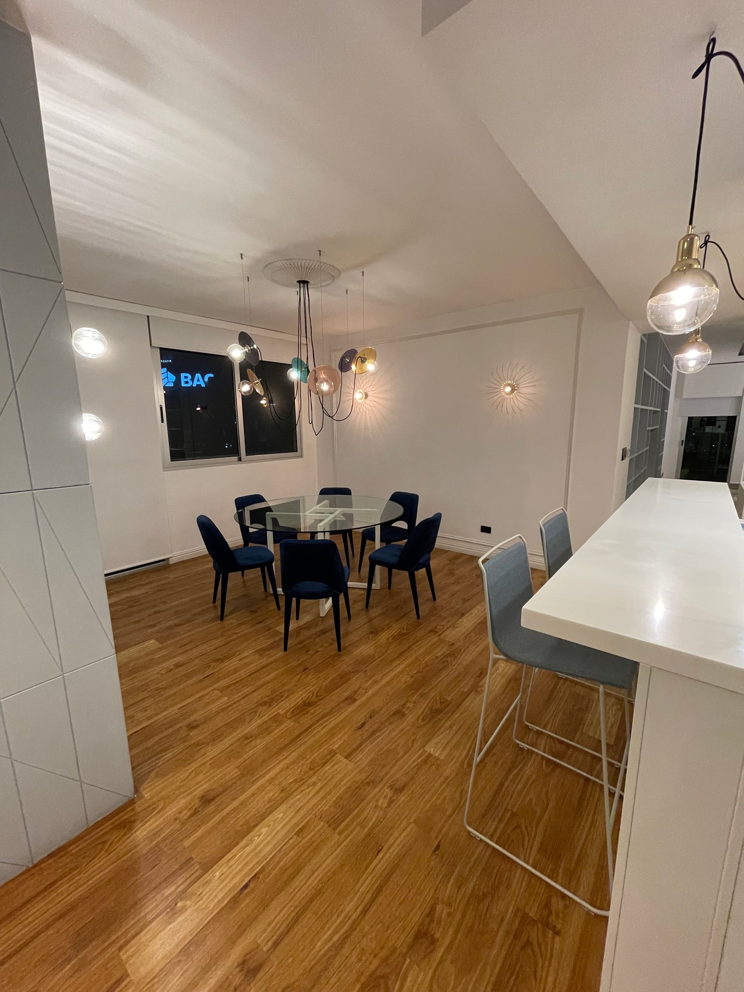 Alquiler de apartamento en White Tower – Avenida Balboa, 3 recámaras, vista al mar