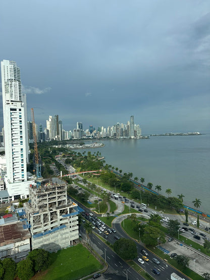 Oportunidad: Oficina en Alquiler en BOC con Estacionamiento